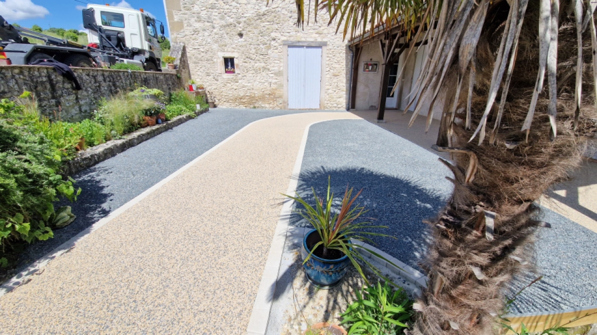 Chantier du mois à Duras : contraste moderne et authenticité avec l'entreprise LARROSE BONNIN