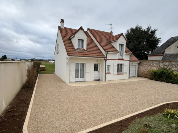 Une entrée transformée à Saint-Hilaire Saint-Mesmin !