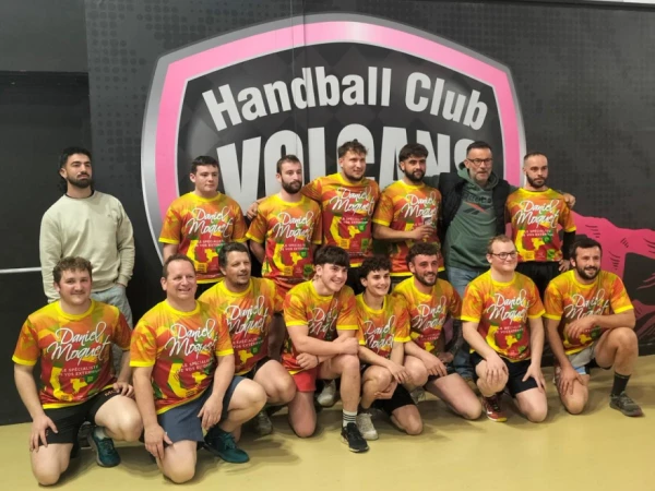 L'entreprise Chausy au tournoi de handball d'Aurillac
