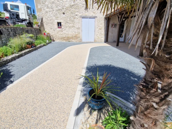 Chantier du mois à Duras : contraste moderne et authenticité avec l'entreprise LARROSE BONNIN