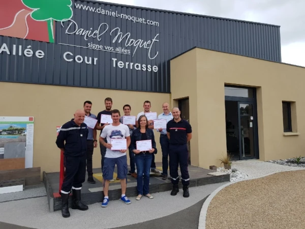 Des salariés diplômés du premier secours civique