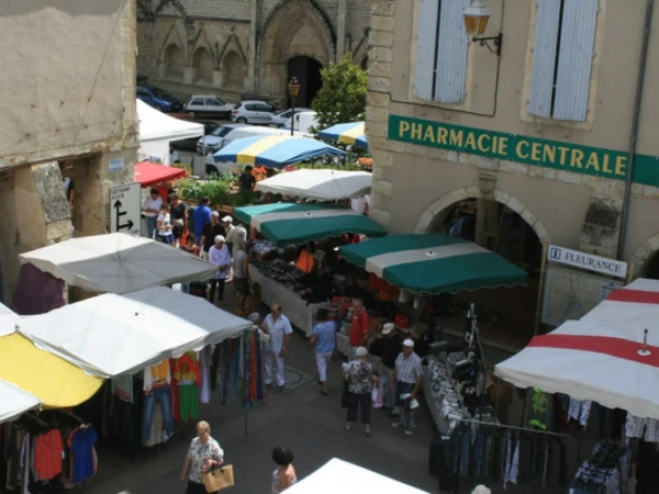 Marché de Fleurance le 14 novembre 2023