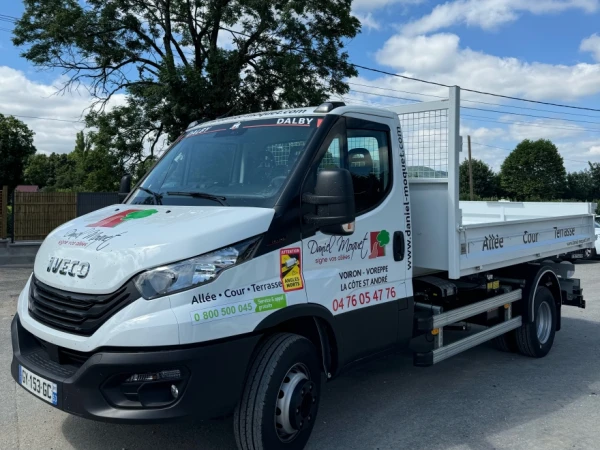 Un nouveau camion intègre la flotte de l'entreprise Allée Créative !